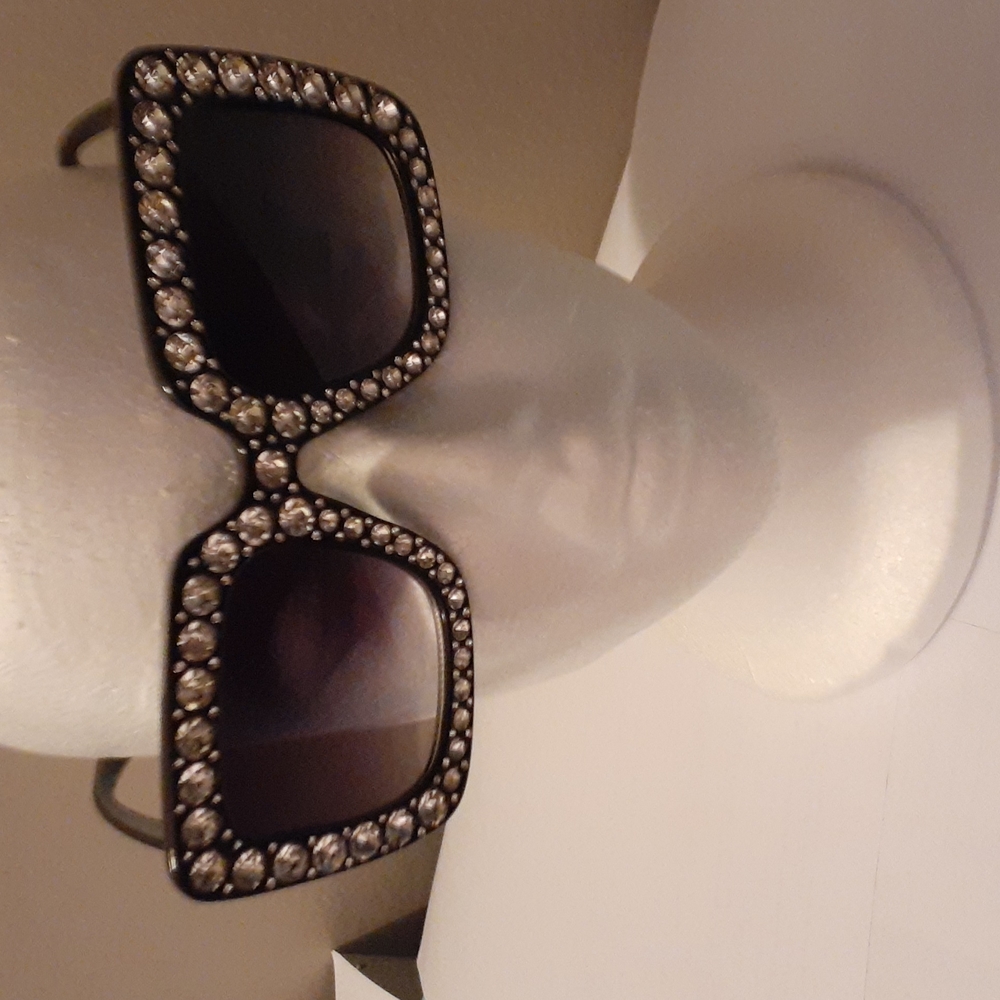 BLACK CHIC SQUARE RHINESTONE GRADIENT SUNGLASSES